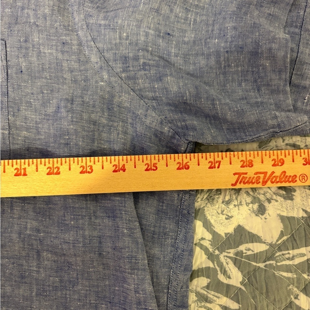 UNTUCKit Light Blue Casual Button-Down Shirt - Picture 3 of 7